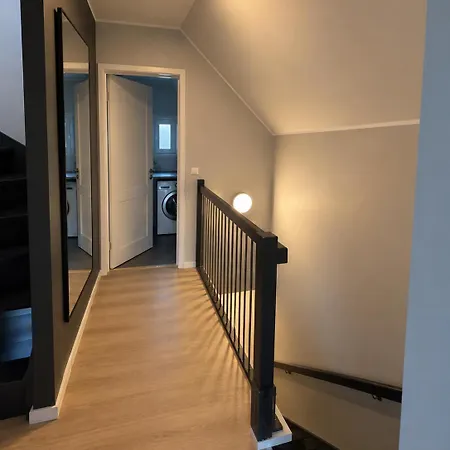 Apartment Spacious 3 Bedroom In